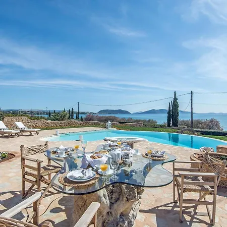 In Peloponnese By Petrothalassa Villa