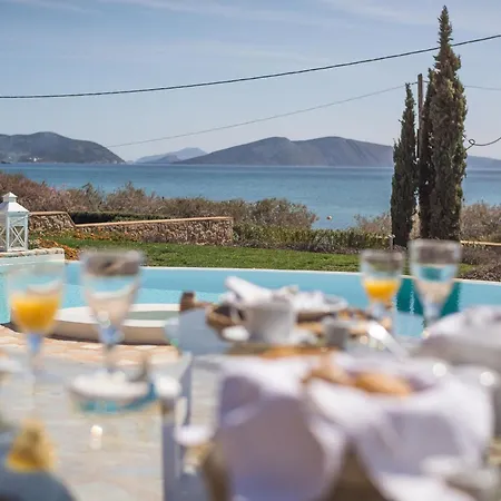 In Peloponnese By Petrothalassa וילה פורטו הלי